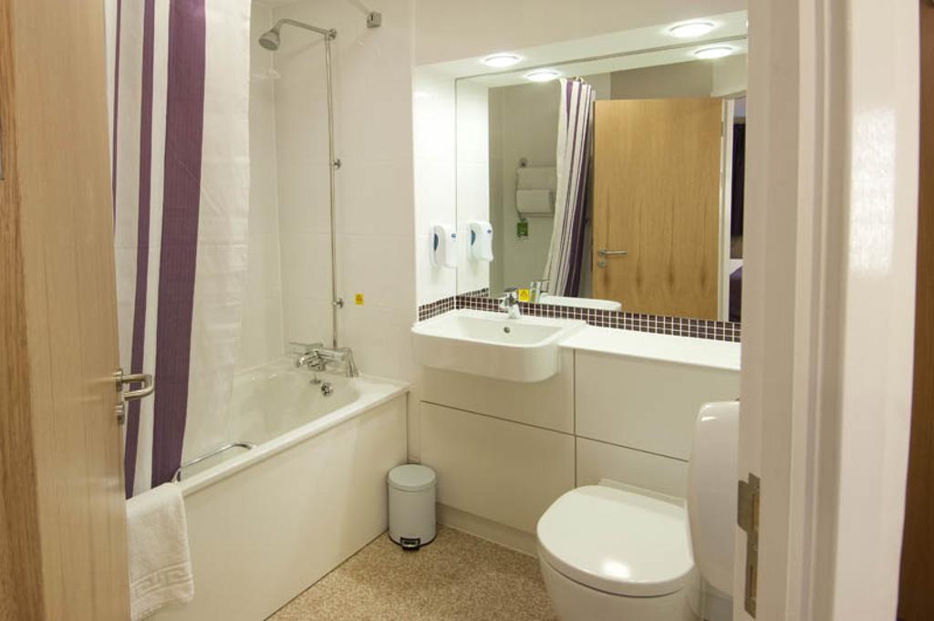 Premier Inn Birmingham City - Waterloo St ห้อง รูปภาพ