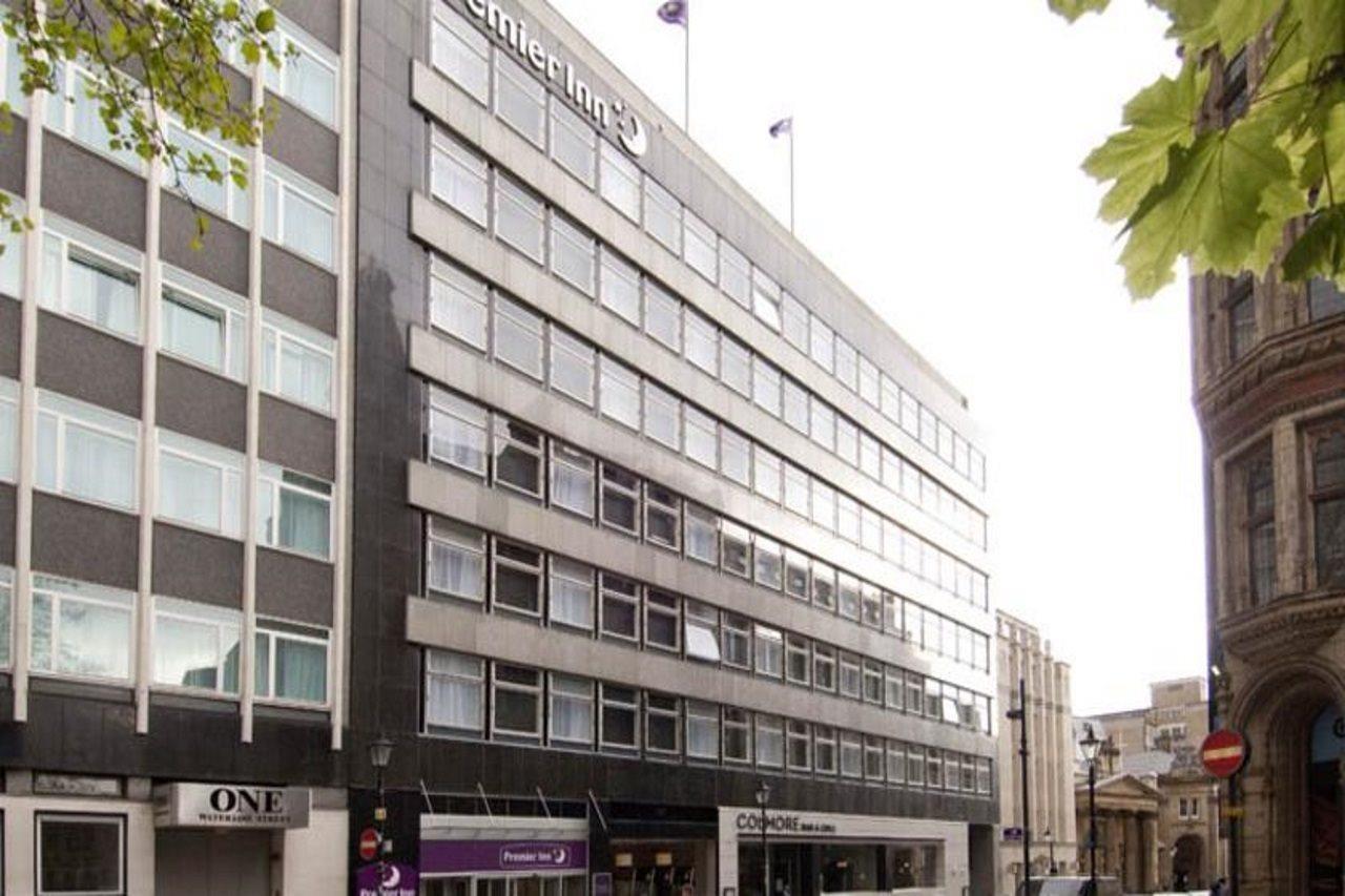 Premier Inn Birmingham City - Waterloo St ภายนอก รูปภาพ
